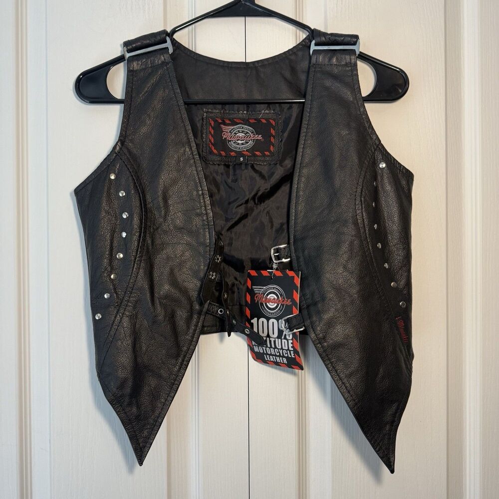 Milwaukee Womens Leather Biker Vest Small Y2K Lace Up Buckle Moto